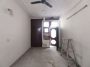 Room in 3 BHK Independent House at RWA Apartments Sector 19, Sector 19 – for Sale