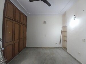 Room in 3 BHK Independent House at RWA Apartments Sector 19, Sector 19 – for Sale