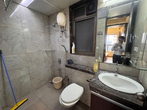 Bathroom in 3 BHK Apartment at LnT Veridian, Powai – for Rent
