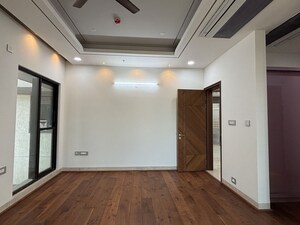 Room in 3 BHK Apartment at Aparna One, Shaikpet – for Rent
