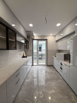 Building Lobby in 3 BHK Builder Floor at Sector 22 – for Rent