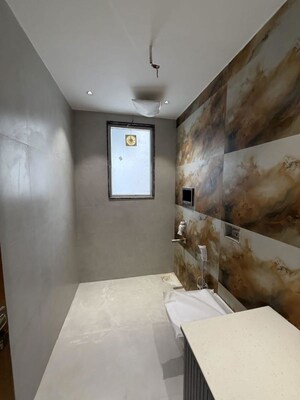 Room in 3 BHK Builder Floor at Sector 22 – for Rent
