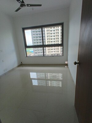Room in 2 BHK Apartment at Kalpataru Immensa D, Kolshet Road – for Rent