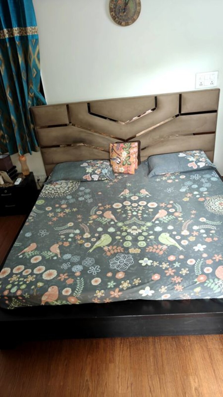 Bedroom, cc colony 3 Bedroom 1800 Sq.Ft. Builder Floor In Cc Colony Delhi 10680421
