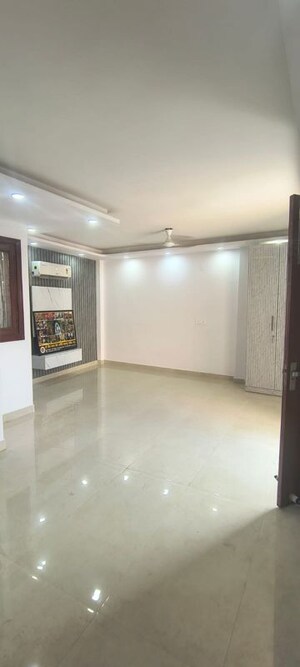 Room in 1 RK Builder Floor at Panchsheel Vihar – for Rent
