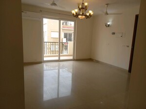 Room in 3 BHK Builder Floor at Sector 22 – for Rent