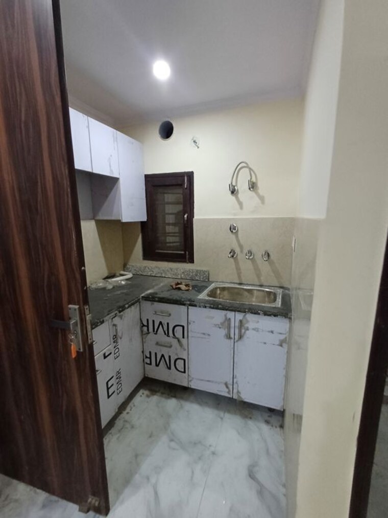 Kitchen, tajpur 6 Bedroom 85 Sq.Yd. Independent House In Tajpur Delhi 10680438