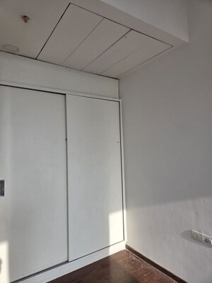 Room in 3 BHK Builder Floor at Sector 22 – for Rent