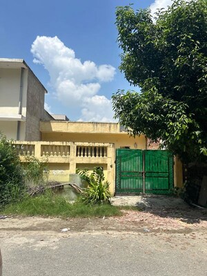  Plot For Sale in RWA Apartments Sector 27, Sector 27