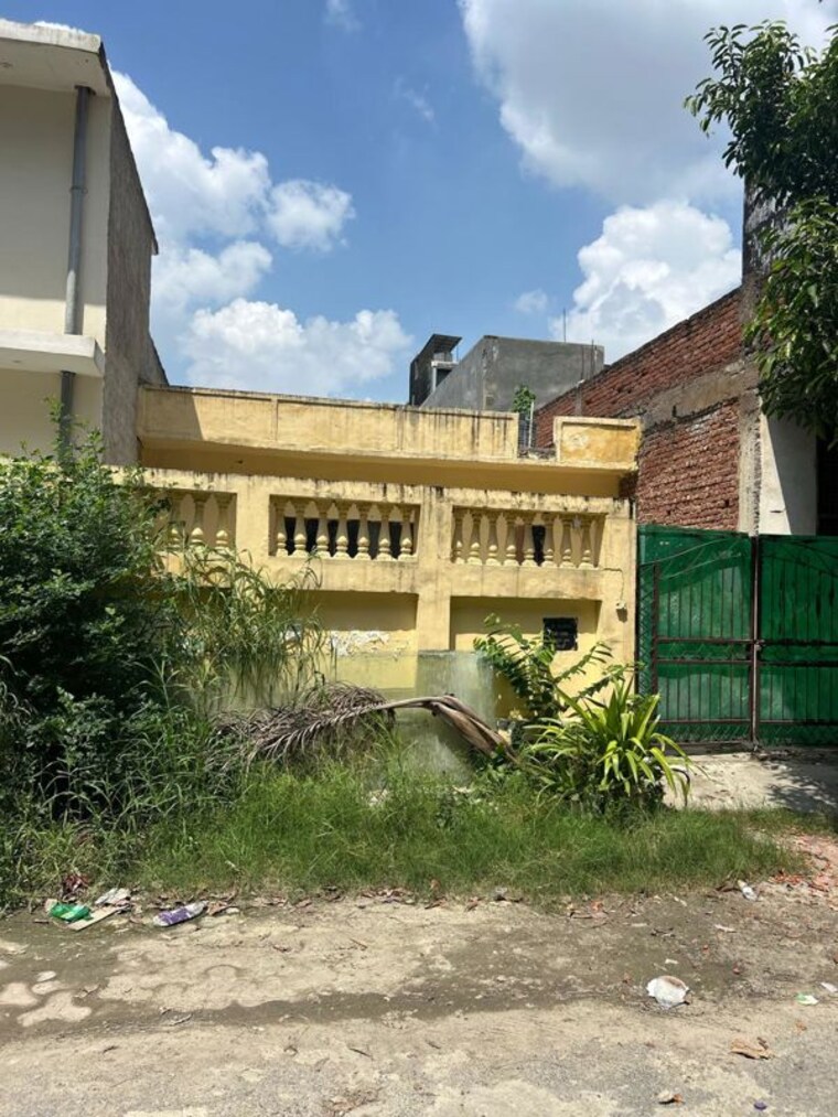 Exterior View, rwa-apartments-sector-27  112 Sq.Mt. Plot In Sector 27 Noida 10680439