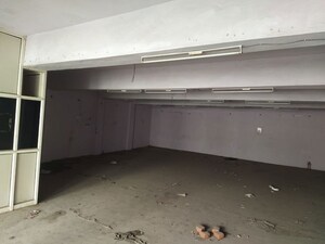 Parking in 2 BHK Independent House at Bhola Nath Nagar – for Sale