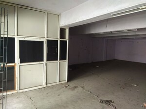 Parking in 2 BHK Independent House at Bhola Nath Nagar – for Sale