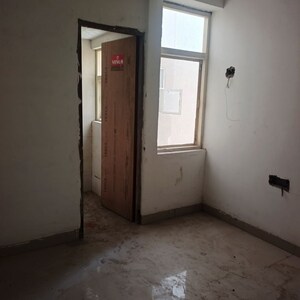Room in 3 BHK Apartment at S3 Green Avenue, Sector 85 – for Sale