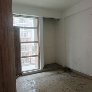 Room in 3 BHK Apartment at S3 Green Avenue, Sector 85 – for Sale