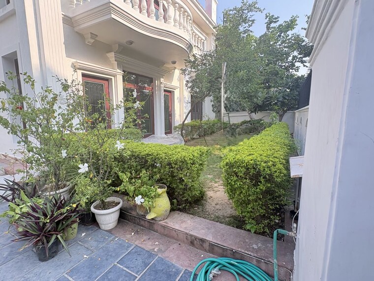 Exterior View, eros-rosewood-city 5 Bedroom 534 Sq.Yd. Villa In Sector 49 Gurgaon 10680423