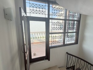 Room in 5 BHK Villa at Eros Rosewood City, Sector 49 – for Rent