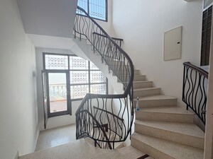 Staircase in 5 BHK Villa at Eros Rosewood City, Sector 49 – for Rent