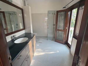 Bedroom in 5 BHK Villa at Eros Rosewood City, Sector 49 – for Rent
