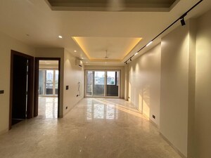 Building Lobby in 4 BHK Builder Floor at Palam Vihar – for Rent