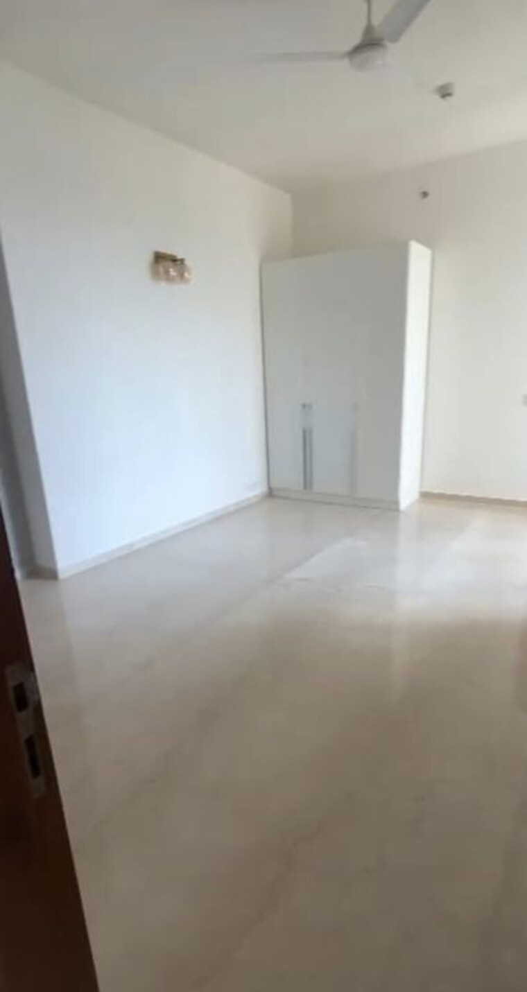 Room, pioneer-park-araya 3 Bedroom 3858 Sq.Ft. Apartment In Sector 61 Gurgaon 10680467