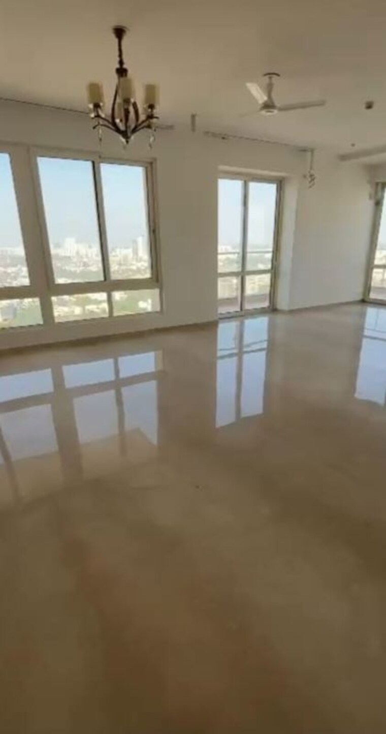 Living Room, pioneer-park-araya 3 Bedroom 3858 Sq.Ft. Apartment In Sector 61 Gurgaon 10680467