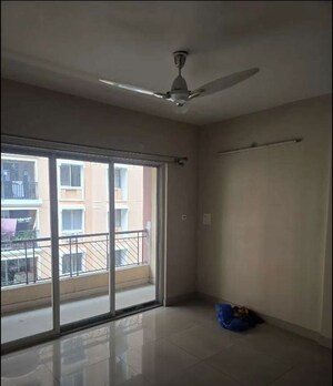 Room in 2 BHK Apartment at New Town Action Area 1 – for Rent