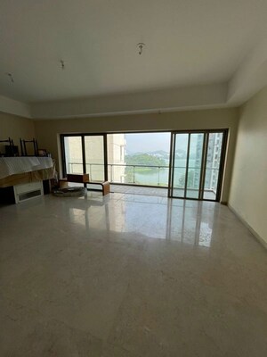 Room in 4 BHK Apartment at L&T Emerald Isle, Powai – for Sale