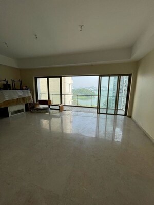 Room in 4 BHK Apartment at L&T Emerald Isle, Powai – for Sale