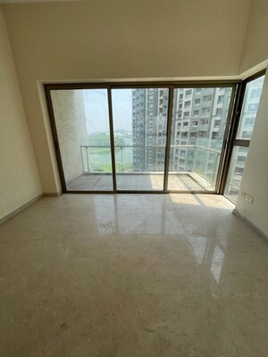 Room in 4 BHK Apartment at L&T Emerald Isle, Powai – for Sale