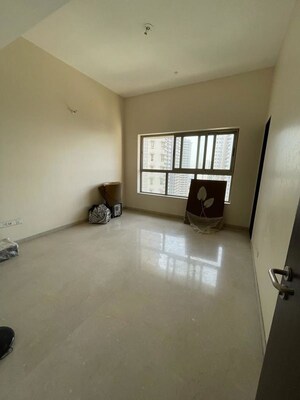 Room in 4 BHK Apartment at L&T Emerald Isle, Powai – for Sale