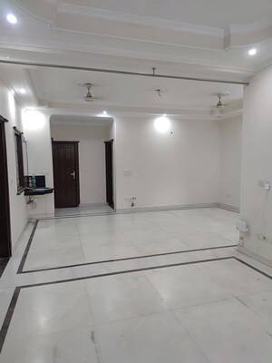 Living Room in 2.5 BHK Builder Floor at RWA Apartments Sector 108, Sector 108 – for Rent
