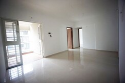 2 BHK Apartment For Sale in 45 Shashwat Heights