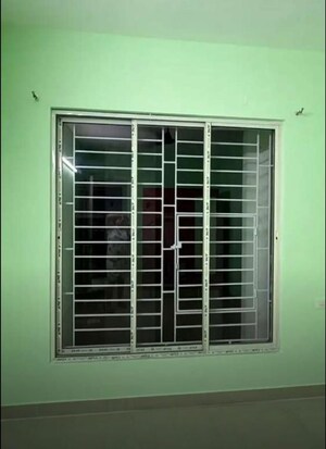 Room in 2 BHK Apartment at New Town Action Area ii – for Rent
