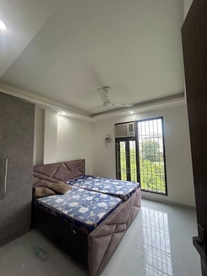 Bedroom in 2 BHK Apartment at Saket – for Rent