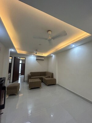 2 BHK Apartment For Rent in Saket