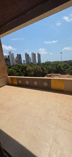 Swimming Pool in 3 BHK Apartment at Shivaji Park – for Rent