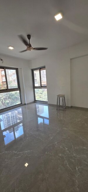 Room in 3 BHK Apartment at Shivaji Park – for Rent