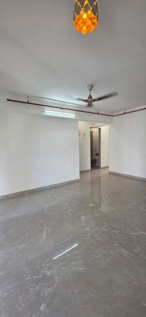 Room in 3 BHK Apartment at Shivaji Park – for Rent