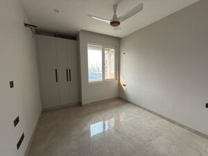 Room in 4 BHK Apartment at Adani Samsara Vilasa, Sector 63 – for Rent