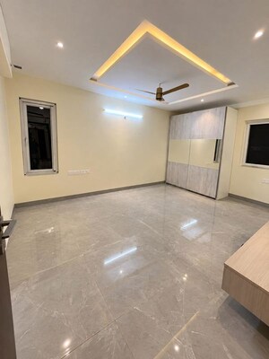 Room in 3 BHK Apartment at Aurobindo Kohinoor, Serilingampally – for Rent