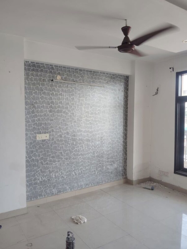 Room, ambala highway 3 Bedroom 2000 Sq.Ft. Apartment In Ambala Highway Zirakpur 10680526