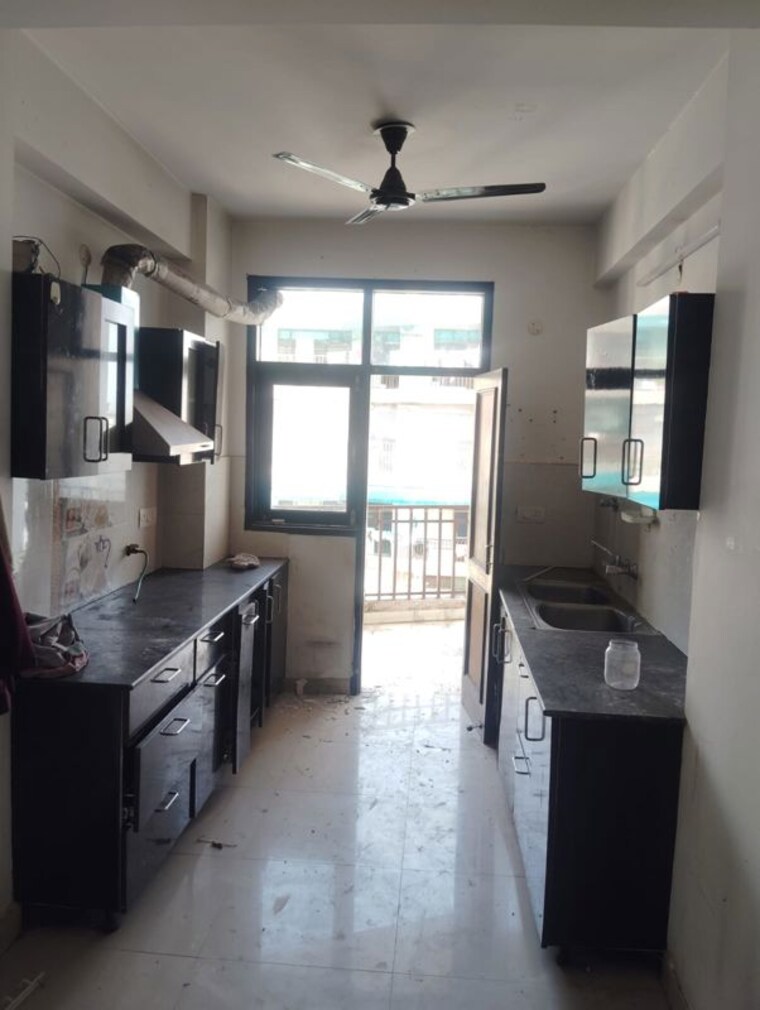 Kitchen, ambala highway 3 Bedroom 2000 Sq.Ft. Apartment In Ambala Highway Zirakpur 10680526