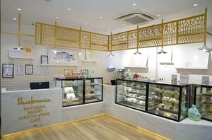  Showroom – Exterior View View at Sumit Artista, Santacruz East - for Sale