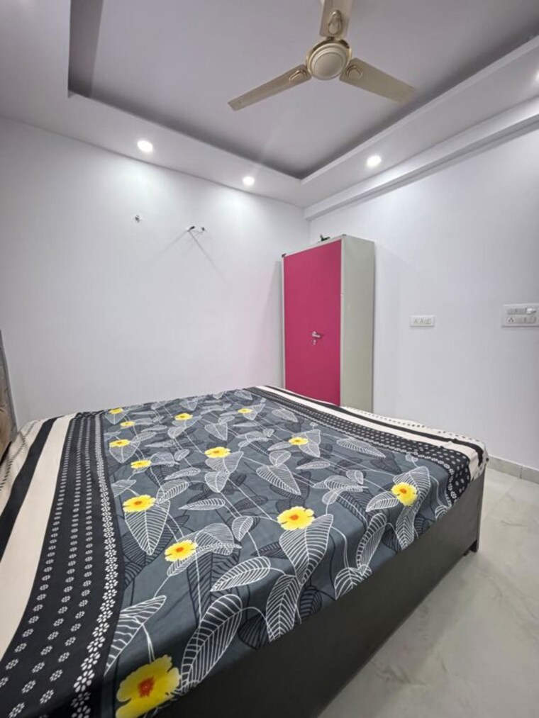 Bedroom, neb sarai 2 Bedroom 2400 Sq.Ft. Apartment In Neb Sarai Delhi 10680545