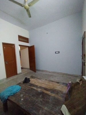 Room in  Apartment at Rohtas Enclave, Faizabad Road – for Rent
