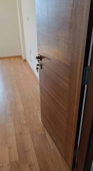 Bathroom in 3 BHK Apartment at Shalimar One World, Gomti Nagar – for Rent