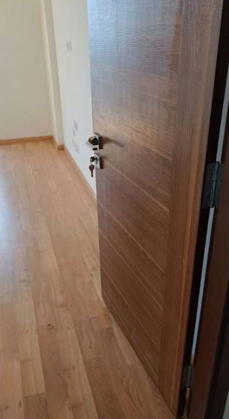 Bathroom, shalimar-one-world 3 Bedroom 1500 Sq.Ft. Apartment In Gomti Nagar Lucknow 10680553