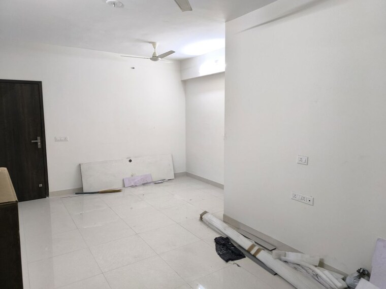 Room, vaishnodevi circle 3 Bedroom 1019 Sq.Ft. Apartment In Vaishnodevi Circle Ahmedabad 10569805