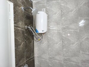 Bathroom in 3 BHK Apartment at Vaishnodevi Circle – for Rent
