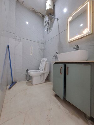 Bathroom in 1 BHK Builder Floor at Malviya Nagar – for Rent